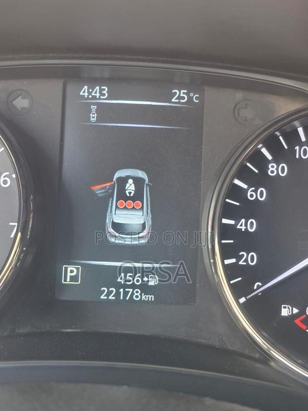 Nissan Qashqai 2018 Brown
