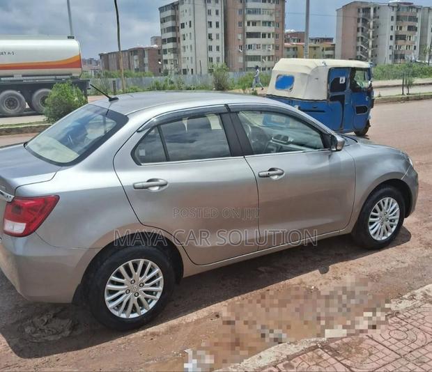 Suzuki Dzire 2021 Silver