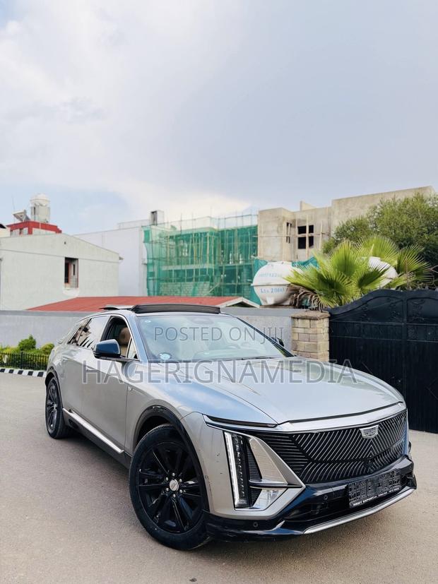Cadillac Lyriq 2023 Gray