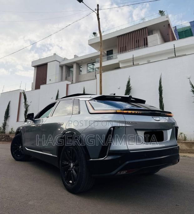 Cadillac Lyriq 2023 Gray