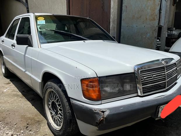 Mercedes-Benz 190E 1993 White