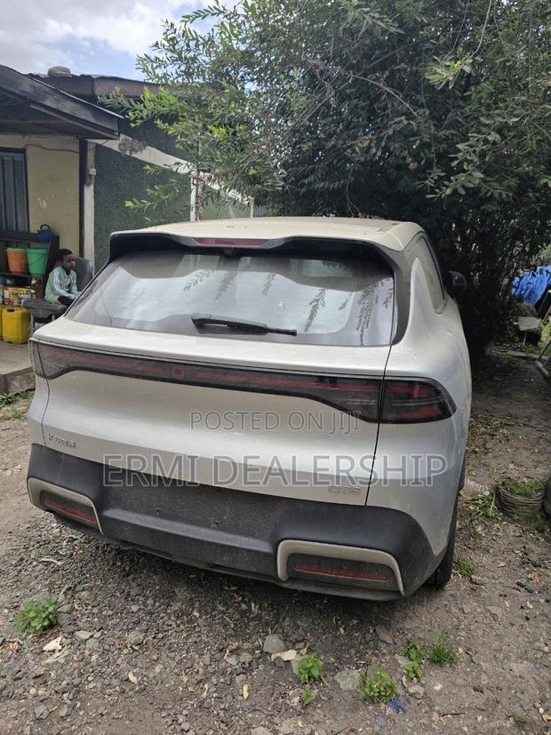 New Changan Nevo Q07 2025 Gray
