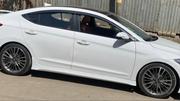 Hyundai Avante 2017 White for sale