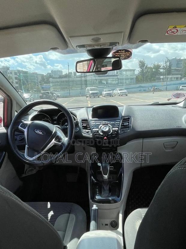 Ford Fiesta 2015 Burgundy