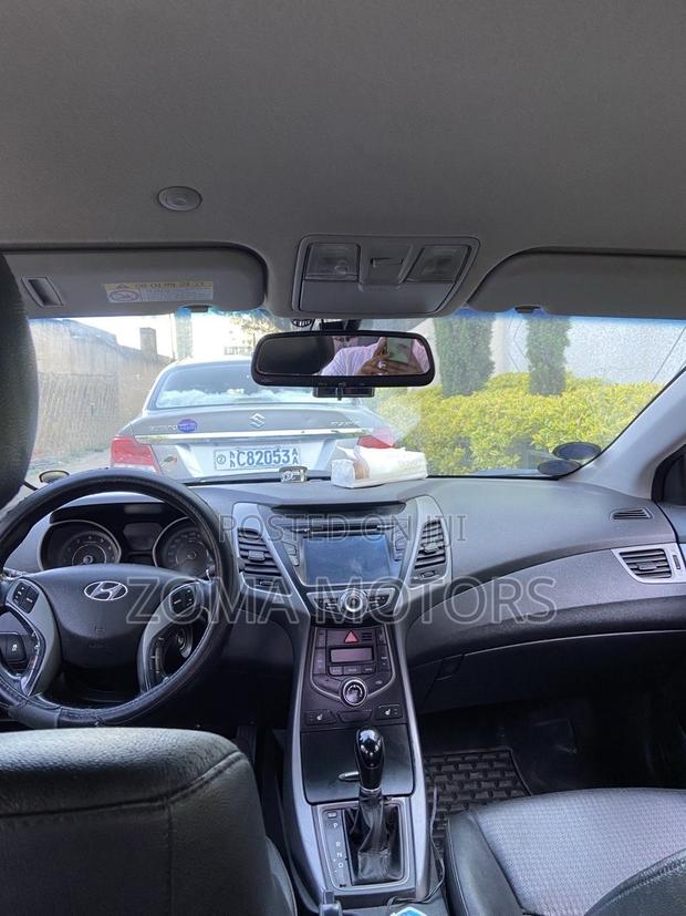 Hyundai Avante 2015 Gray