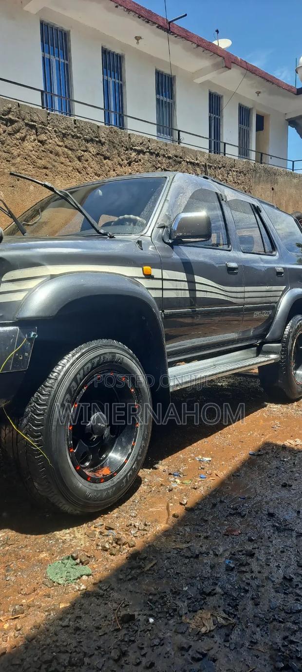 Toyota Hilux Surf 1998 Gray