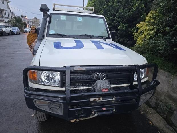 Toyota Land Cruiser 3.3 Diesel 4WD 2021 White