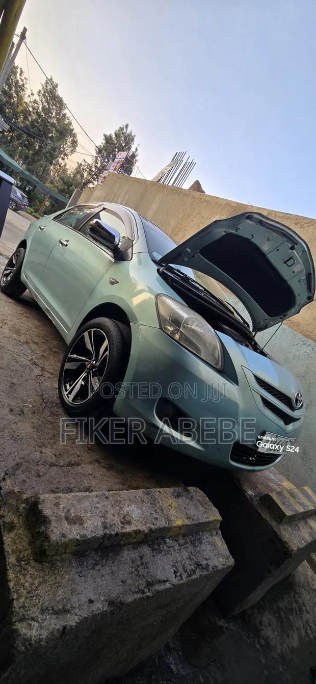 Toyota Yaris 1.0 VVT-i 2008 Green