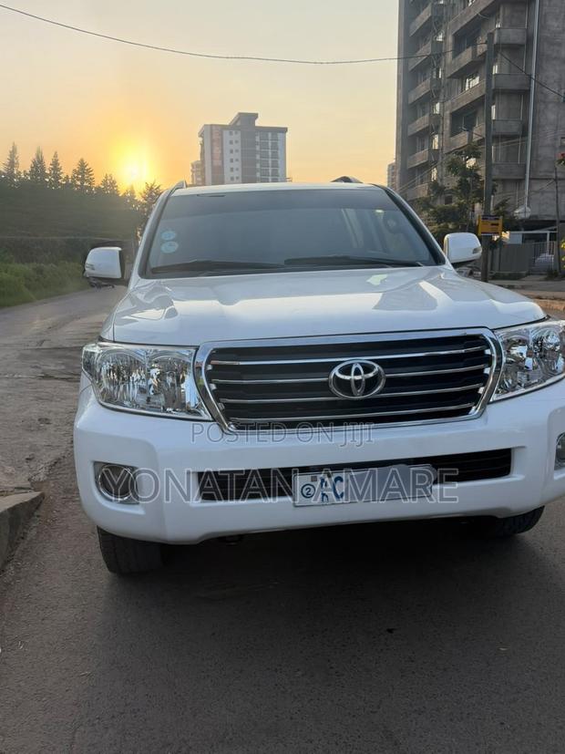Toyota Land Cruiser 2015