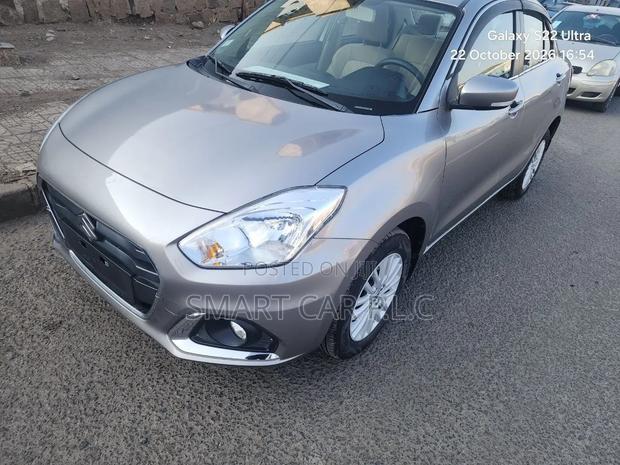 Suzuki Dzire 2023 Silver