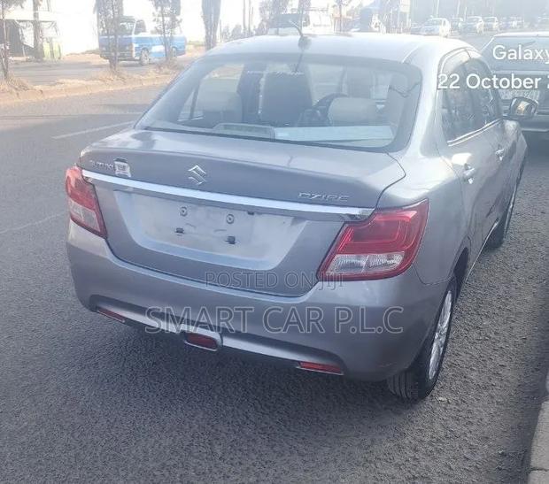 Suzuki Dzire 2023 Silver