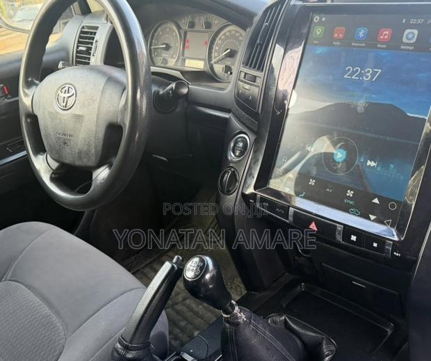 Toyota Land Cruiser 2015