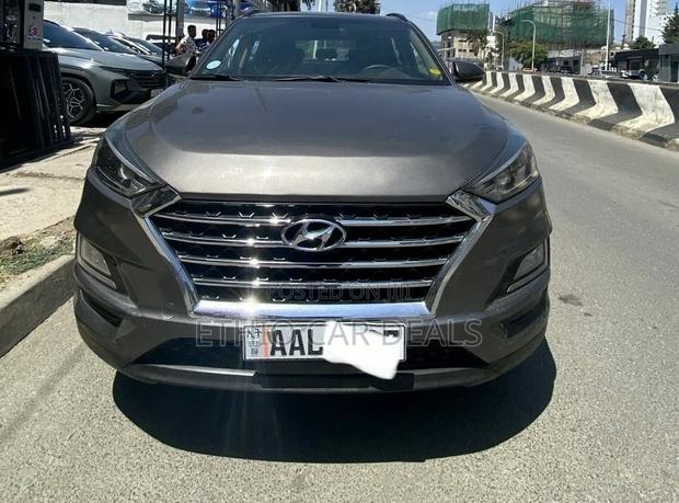 Hyundai Tucson 2018 Brown