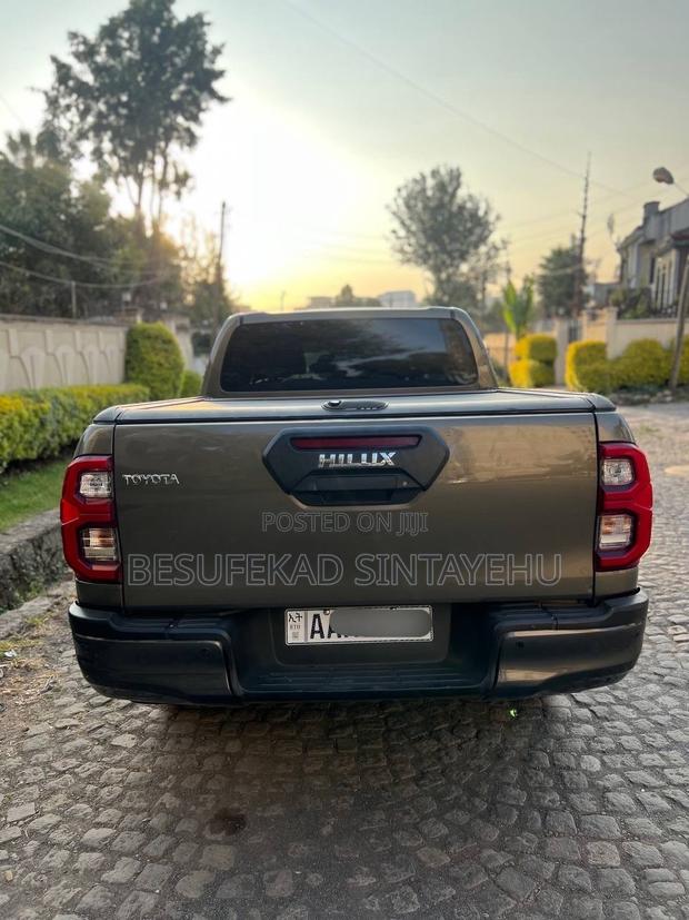 Toyota Hilux 2021