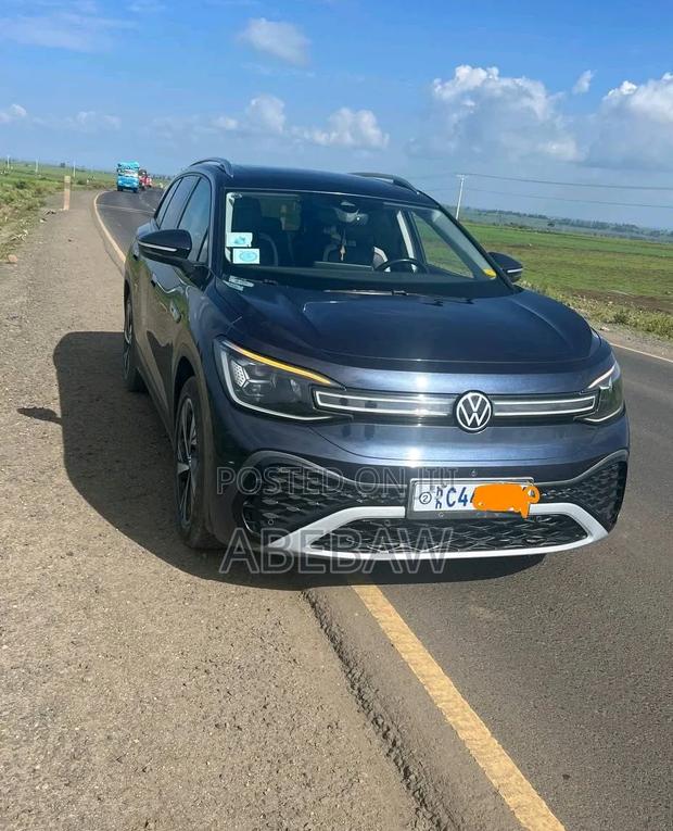 Volkswagen ID.6 2022 Blue