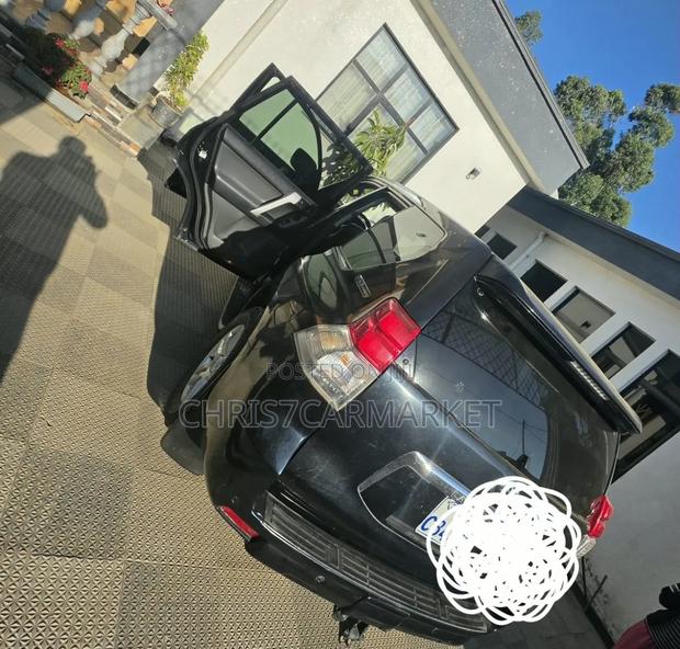 Toyota Land Cruiser Prado 2013 Black