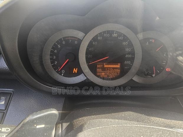 Toyota RAV4 2011 Brown