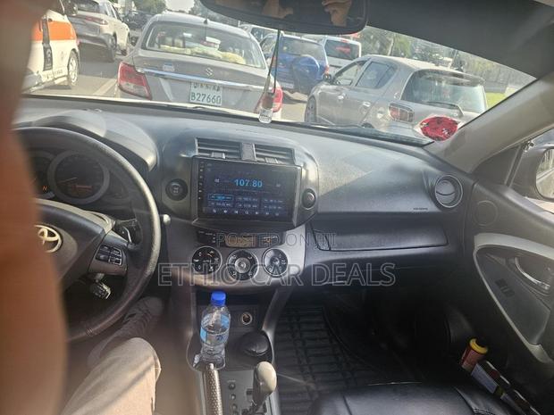 Toyota RAV4 2011 Brown