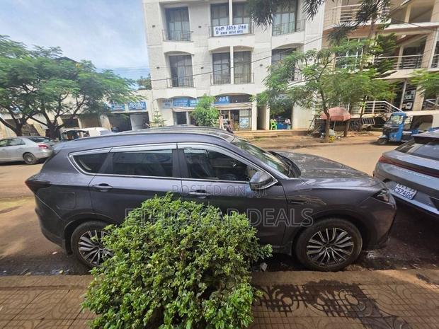 Jetour X70 Plus 2025 Gray