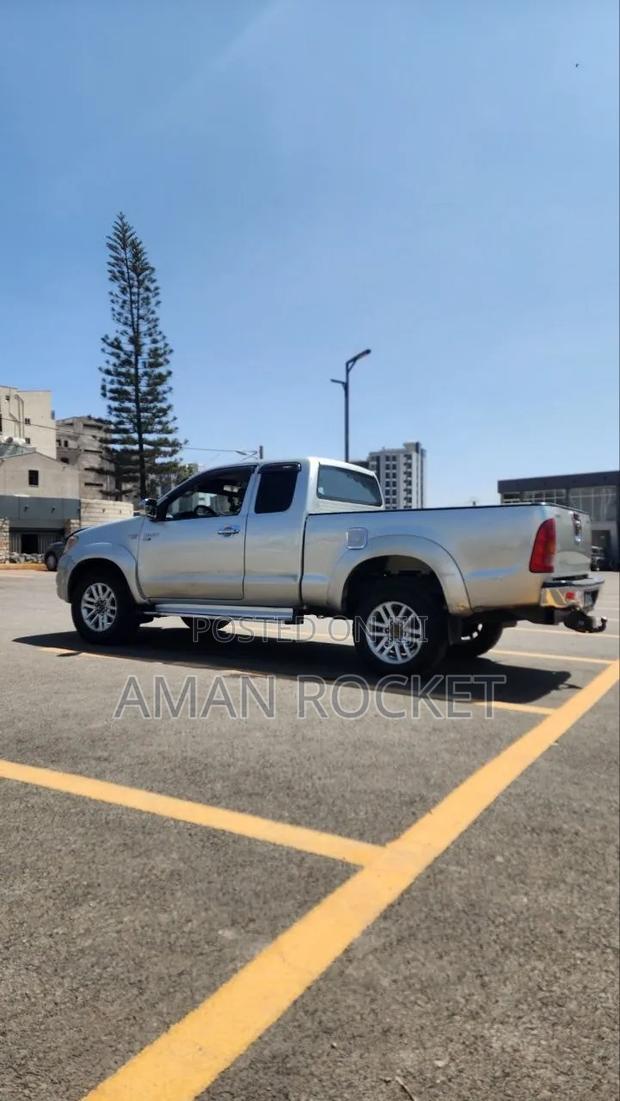 Toyota Hilux 2007 Beige