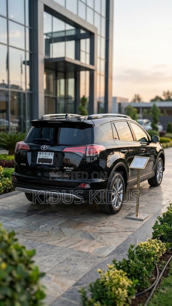 Toyota RAV4 2018 Black