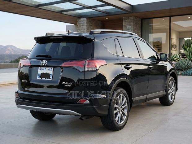 Toyota RAV4 2018 Black