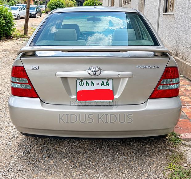 Toyota Corolla 2004 Silver
