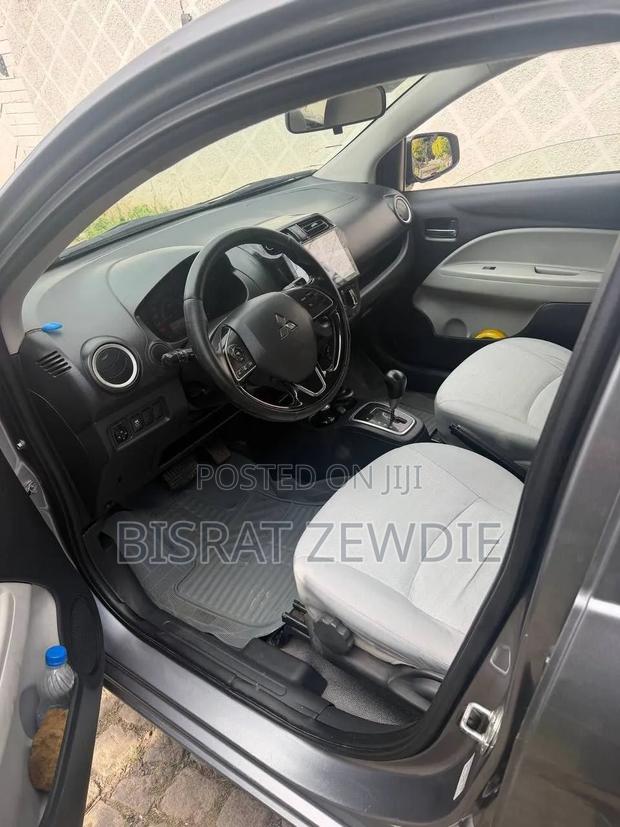 Mitsubishi Attrage 2022 Gray