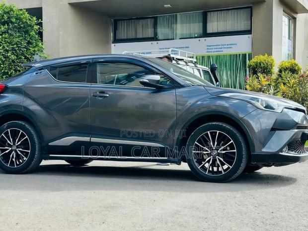 Toyota C-HR 2017 Gray