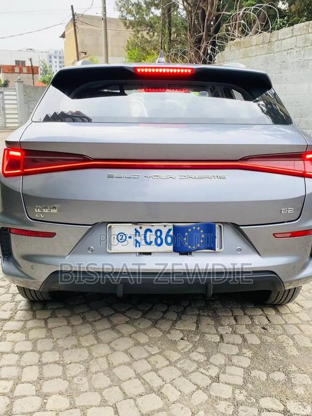 BYD E2 43 kWh 94 hp FWD 2025