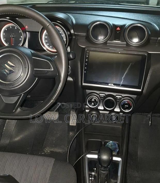 Suzuki Swift 2022 White