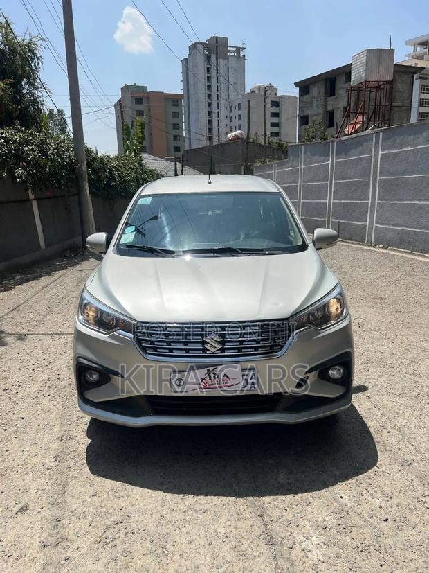 Suzuki Ertiga 2021 Silver