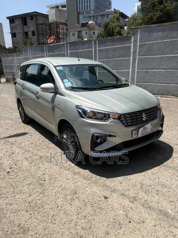 Suzuki Ertiga 2021 Silver
