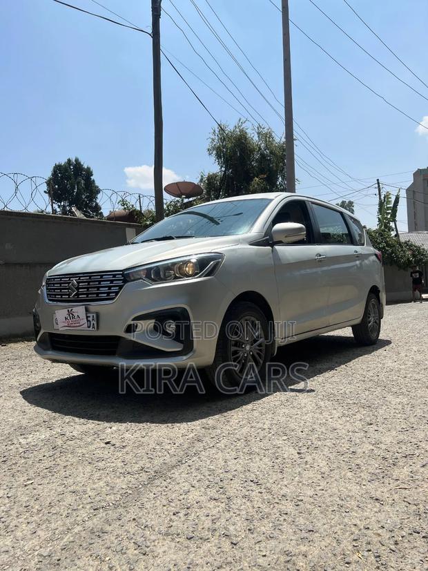 Suzuki Ertiga 2021 Silver