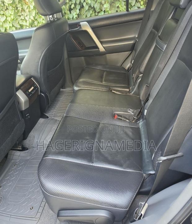 Toyota Land Cruiser Prado 2012 Black