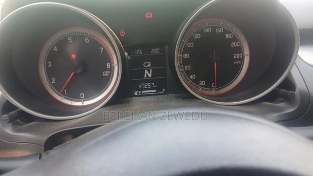 Suzuki Swift 2023 Gray
