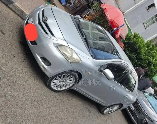 Toyota Yaris 2006 Silver