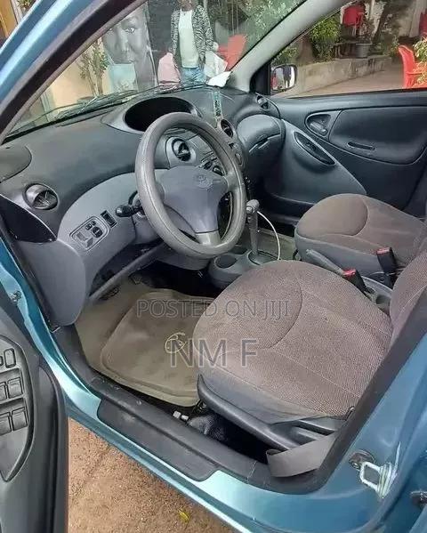 Toyota Vitz 2003