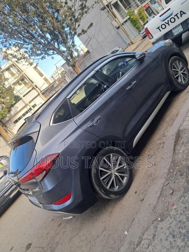 Hyundai Tucson 2017 Gray