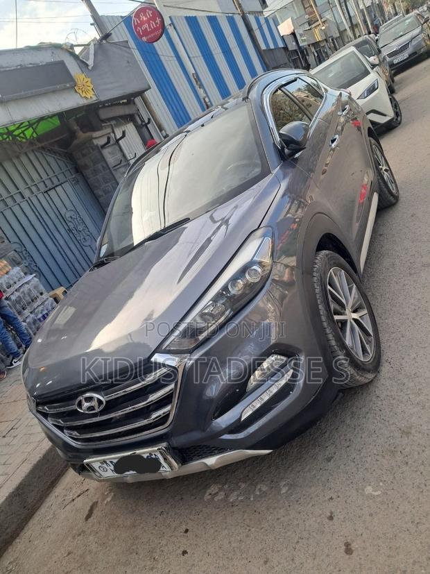 Hyundai Tucson 2017 Gray