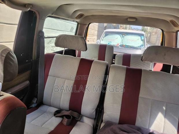 Toyota Land Cruiser 1993 White