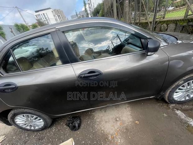 Suzuki Dzire 2022 White