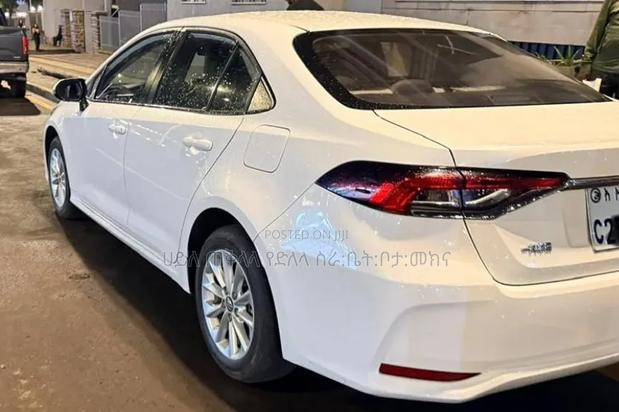 Toyota Corolla 2023 White