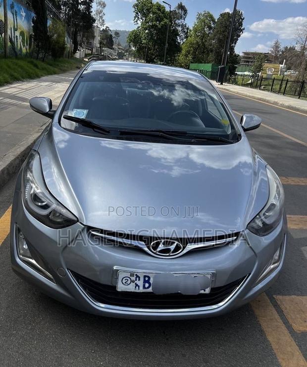 Hyundai Avante 2015 Silver