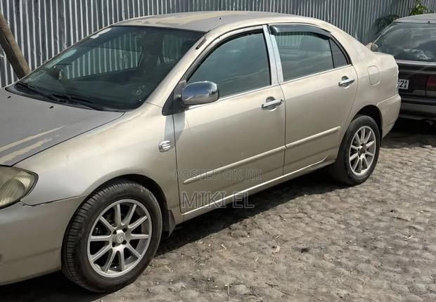 Toyota Corolla Sedan 2003 Gold
