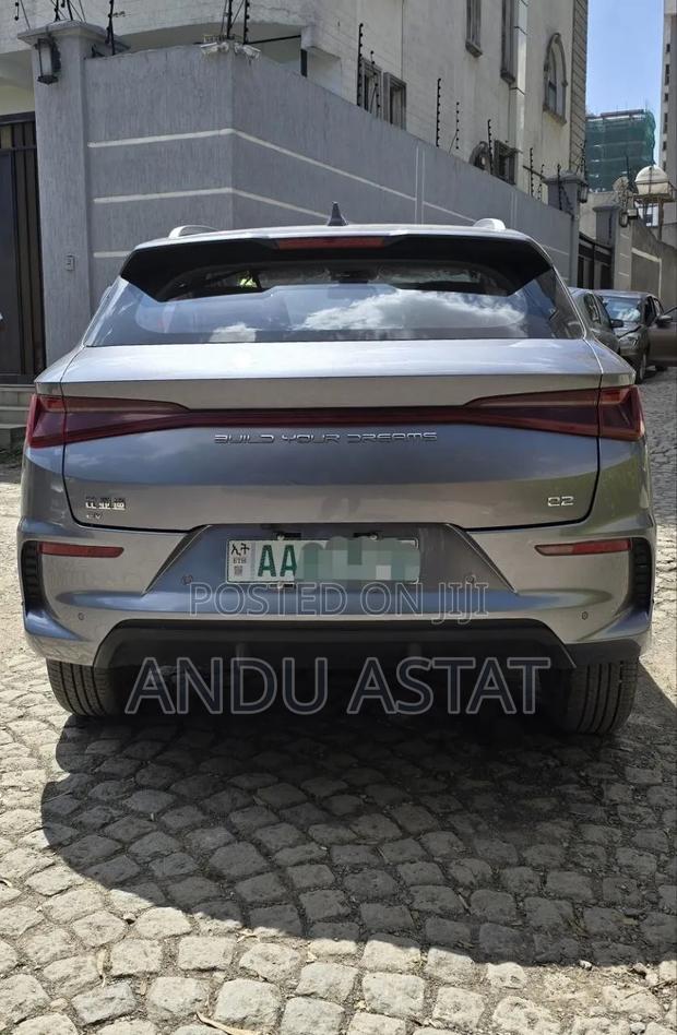 BYD E2 43 kWh 94 hp FWD 2025 Gray