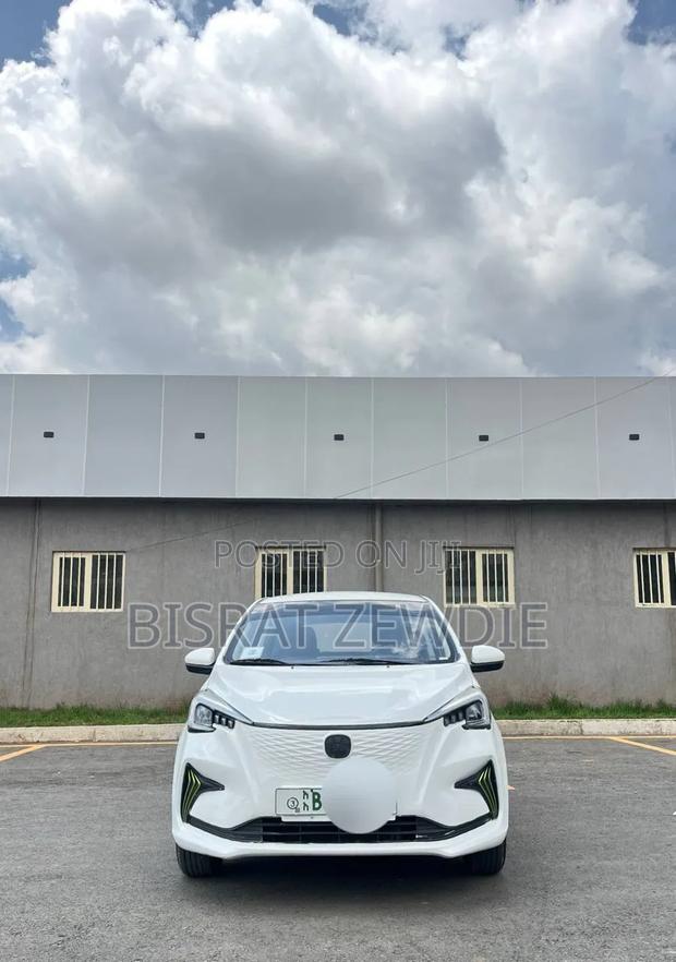 Changan BenBen E-Star 2022 White