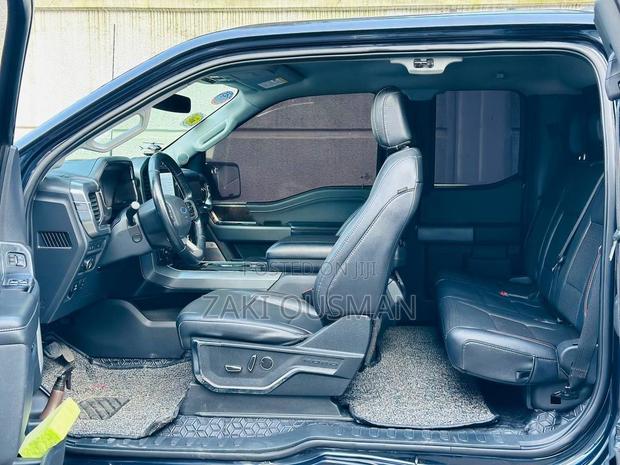 Ford F-150 2022 Black