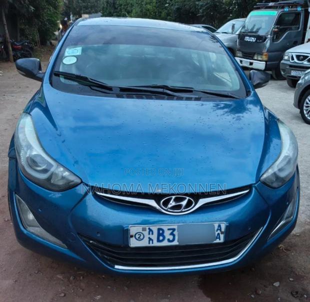 Hyundai Avante 2014 Blue