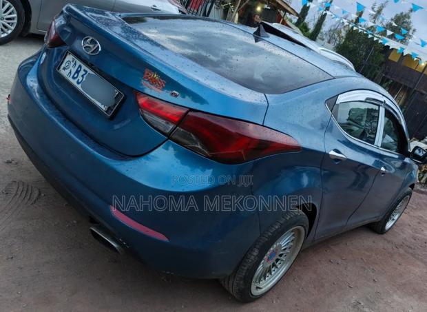 Hyundai Avante 2014 Blue